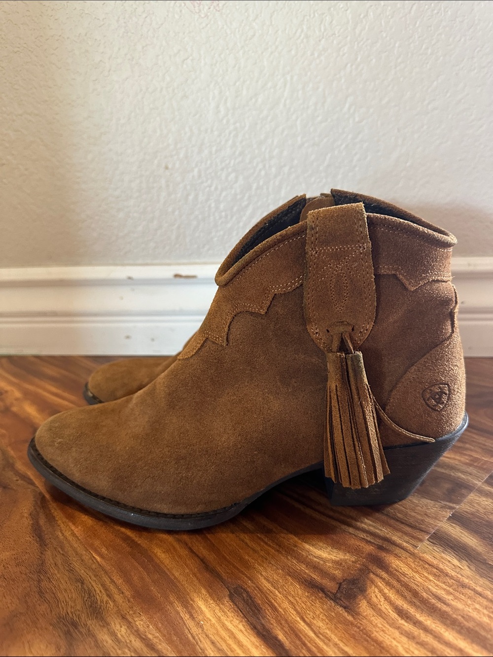 Ariat Presley Suede Tassel Booties Boots Western Boho Brown Leather 9
